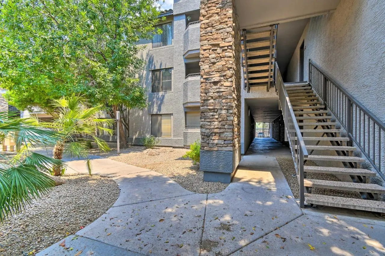דירה Phoenix Condo With 2 Pools Half Mi To Shops And Food! ארצות הברית