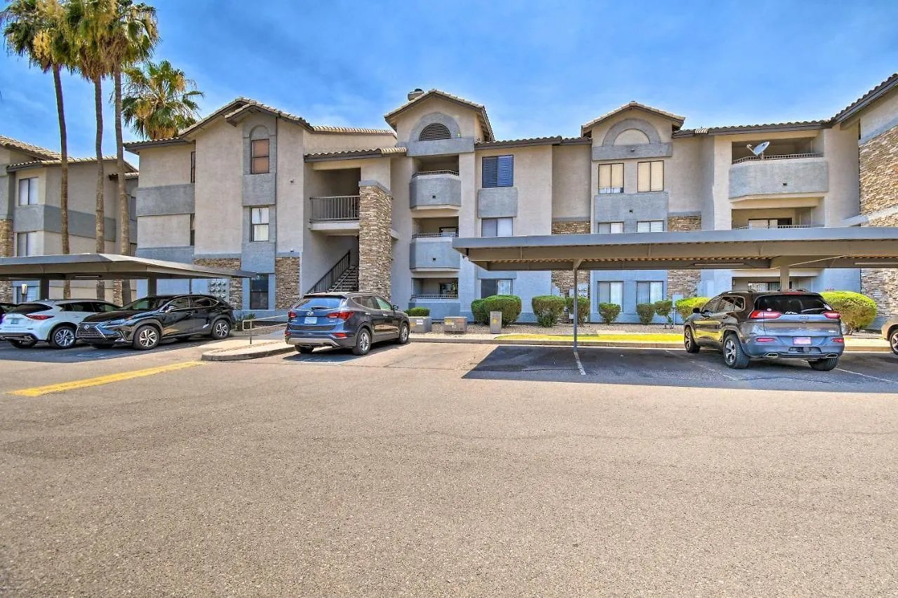 Phoenix Condo With 2 Pools Half Mi To Shops And Food!